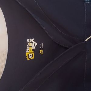 Scrub set